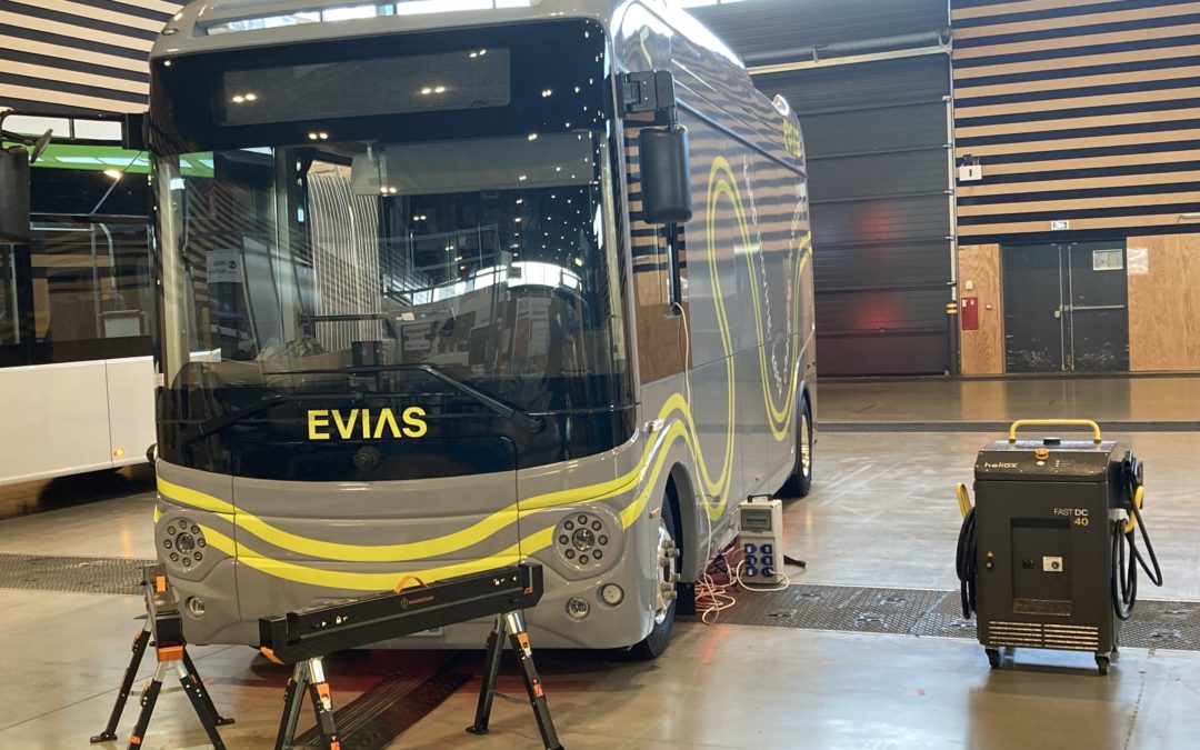 Journées Agir. Evias invente la route électrique