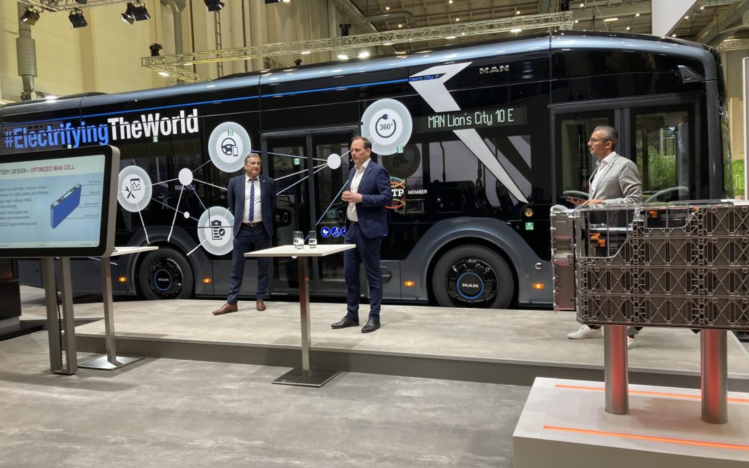UITP 2025. MAN présente ses batteries « maison »
