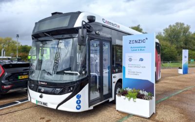 Le Alexander Dennis Enviro100AEV présenté au public