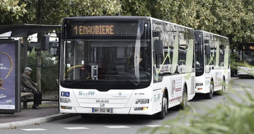 Fougères Agglomération renouvelle Transdev pour son réseau SURF
