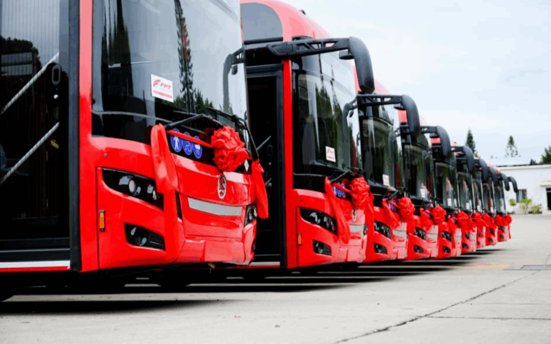 FPT Industrial motorise des bus Golden Dragon pour la Serbie