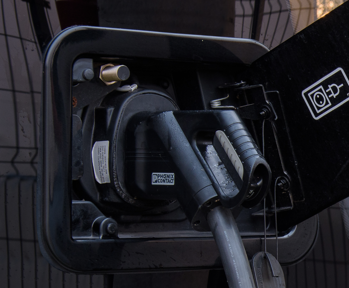 Recharge électrique d’un autobus Solaris Urbino 12.
